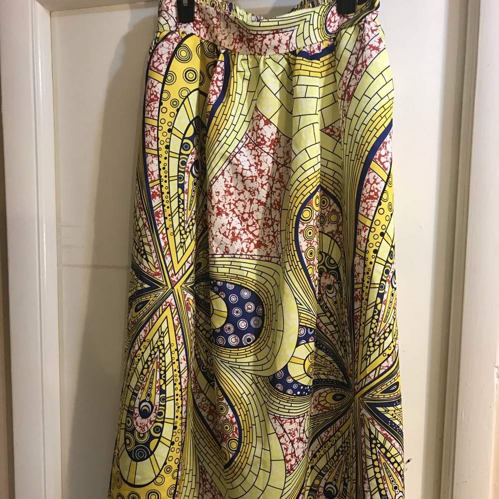 Yellow African skirt .... this skirt is long